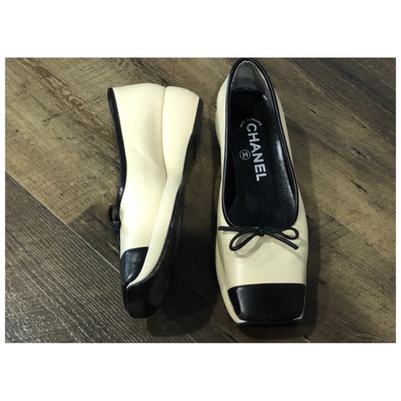 ✨Authentic Classic Rare & Hard to find CHANEL Cap Toes Wedge Heels Shoes Loafers - Picture 5 of 11